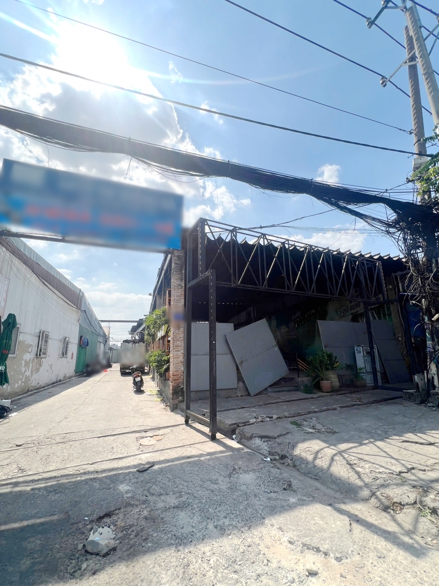 Cho thuê nhà (10x60m) mặt tiền Phạm Hùng xã Bình Hưng. Bình Chánh giáp Q8. Giá: 150 triệu/tháng