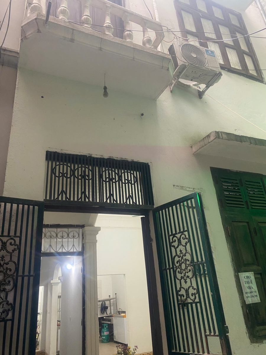 Cho thuê nhà 3 tầng 50m2 5pn giá tốt đường bàn cờ Khuất Duy Tiến Nguỵ Như Kon Tum Thanh Xuân Hà Nội