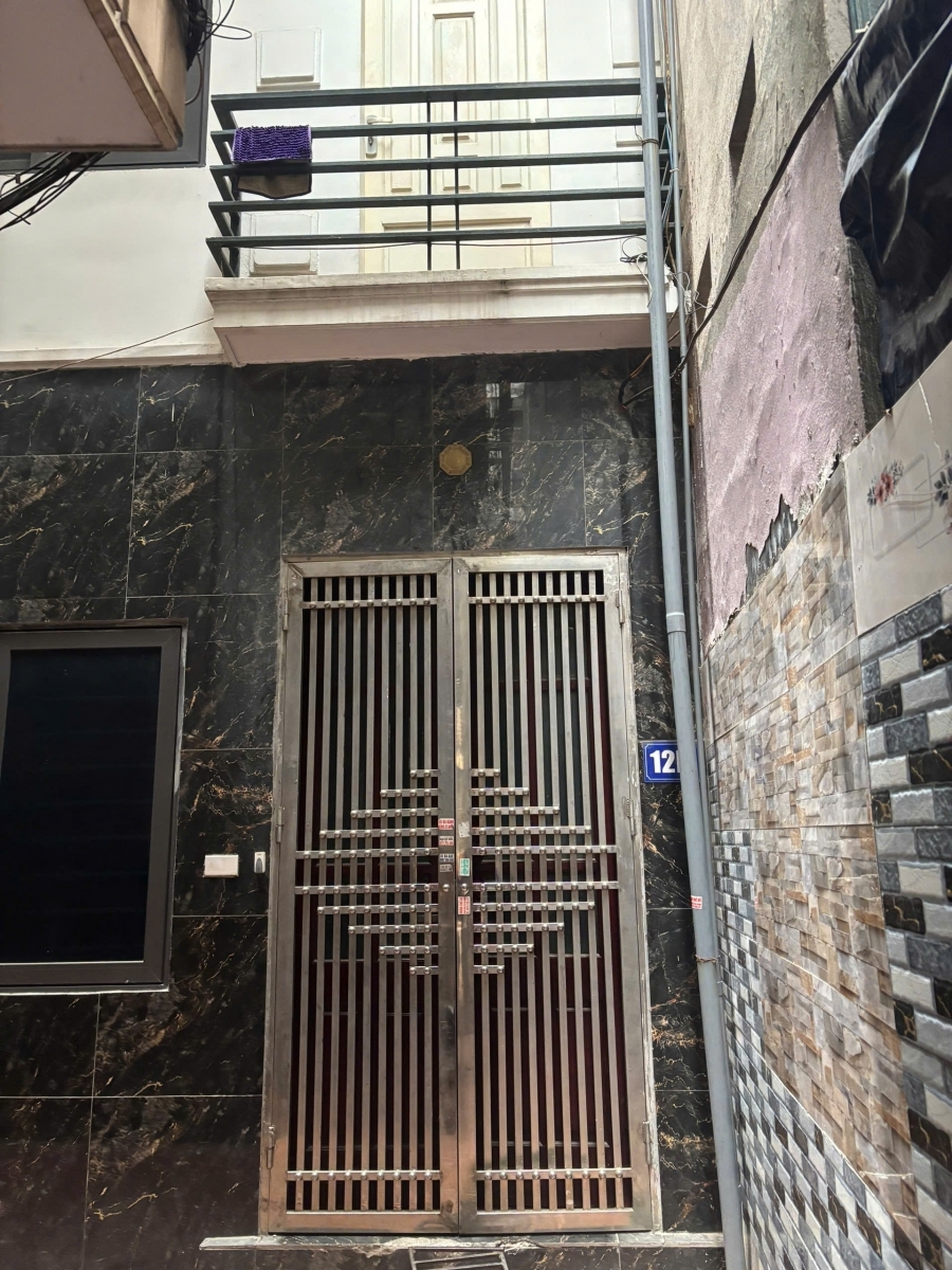 CHO THUÊ NHÀ 4 TẦNG TẠI NGÕ 145 QUAN NHÂN THANH XUÂN HN GIÁ 14TR/ THÁNG