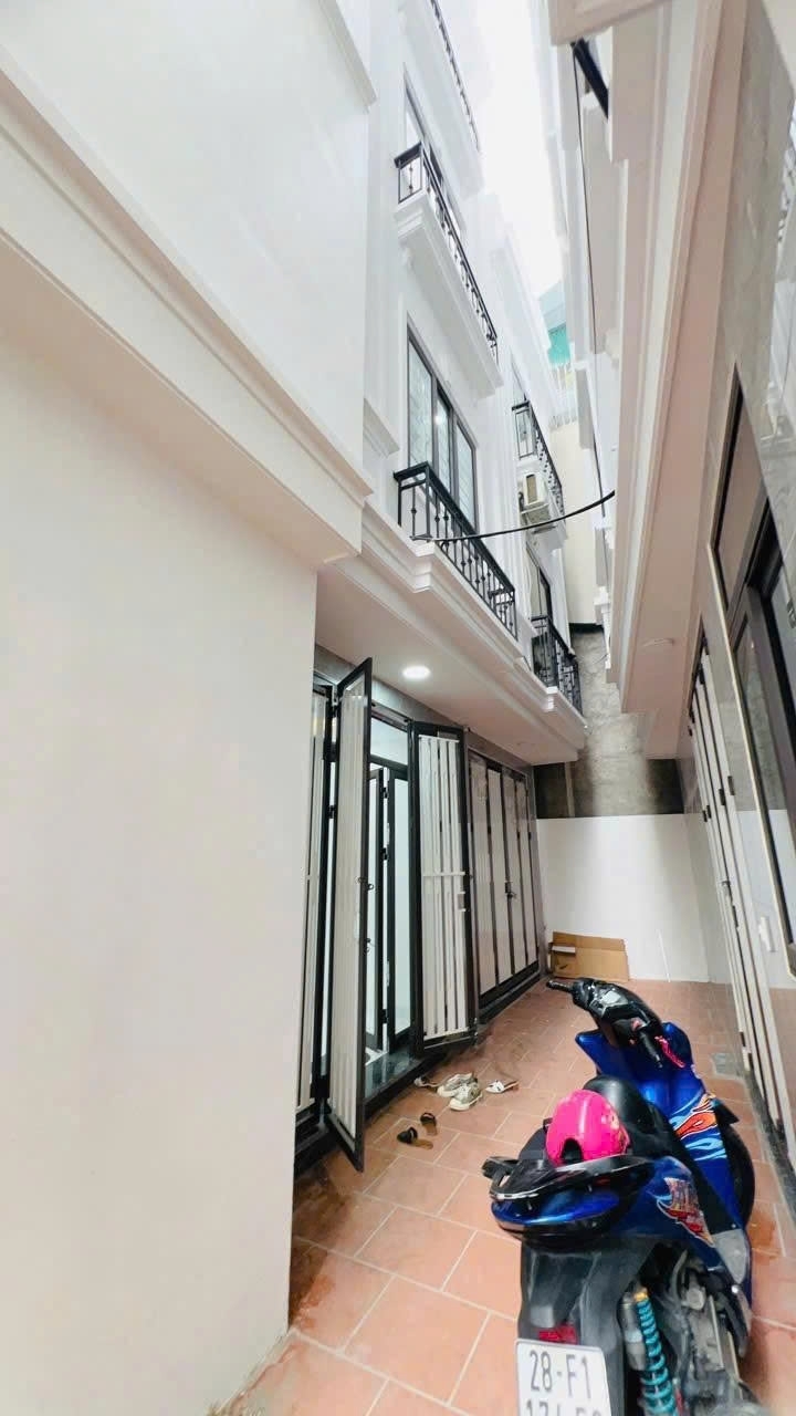 CHO THUÊ NHÀ 5 TẦNG – GLEXIMCO LÊ TRỌNG TẤN HÀ ĐÔNG HÀ NỘI CHỈ 8 TRIỆU 500K