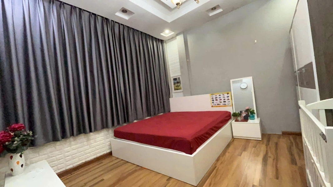 Cho thuê nhà Bùi Xương Trạch Thanh Xuân 4 tầng x 30m2 2 ngủ 3 WC 10 Triệu
