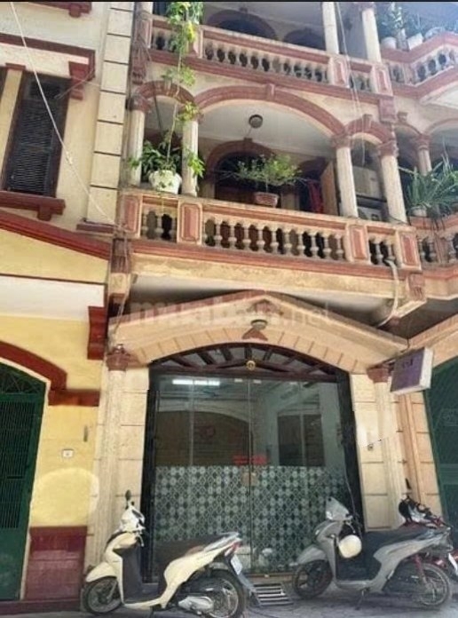 Cho thuê nhà Đường Giáp Bát 5 tầng x 60m2 8 ngủ 15 Triệu/tháng