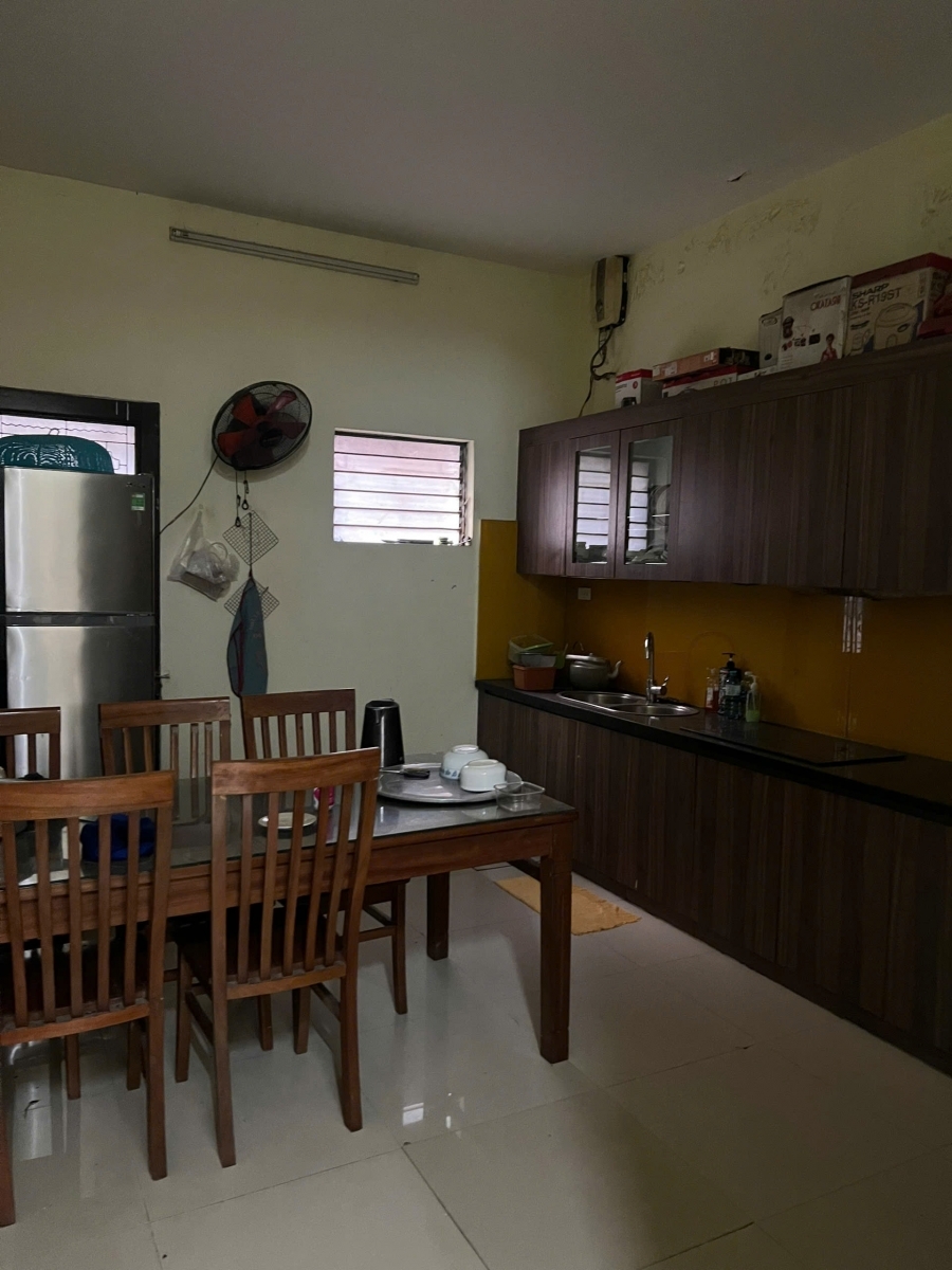 Cho thuê nhà Hoàng Văn Thái 60m² x 4 tầng 4PN 3 WC 15 Triệu