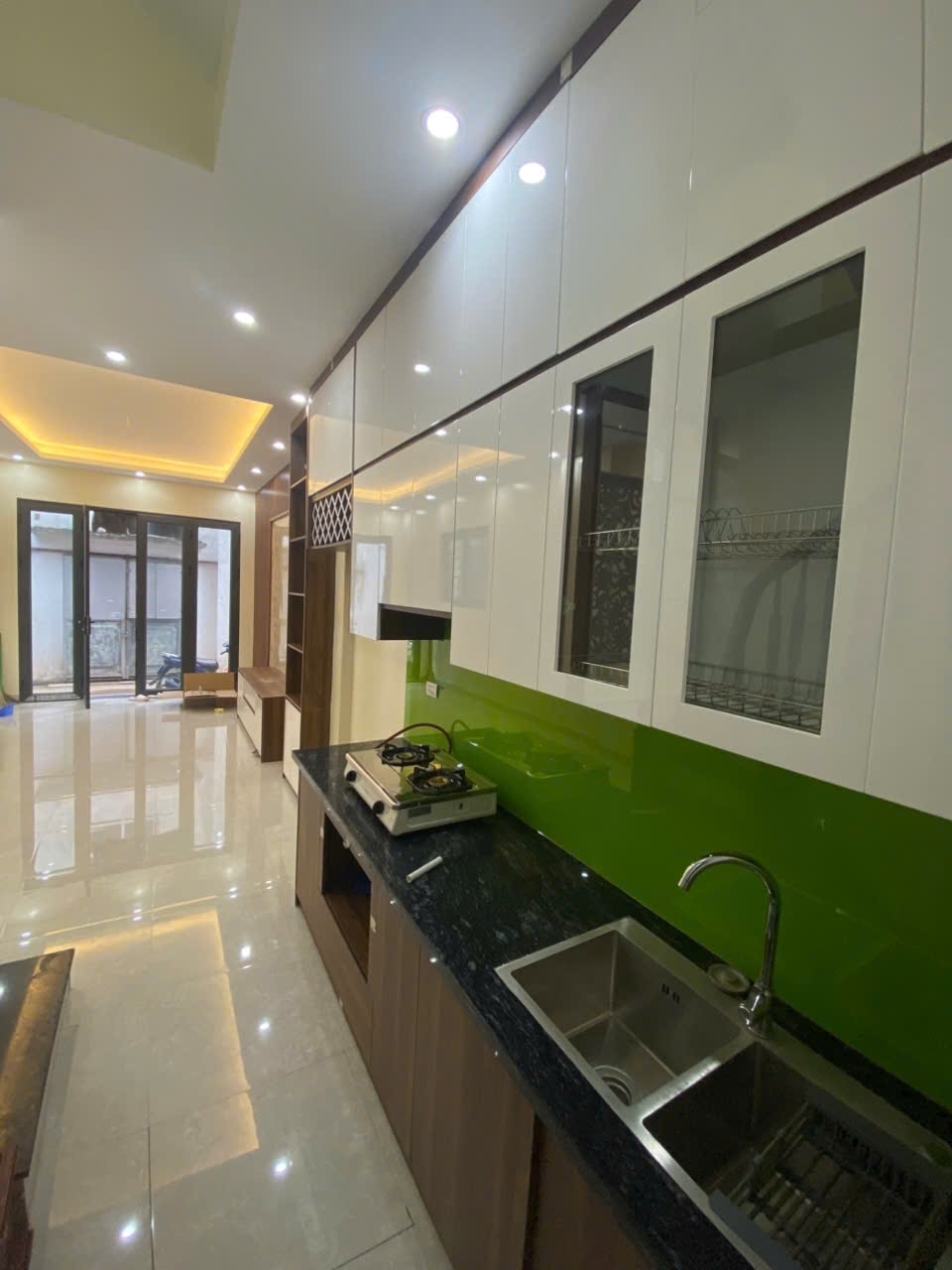 Cho thuê nhà Khuyến Lương Hoàng Mai 5 tầng 35m2 4 ngủ vào ngay