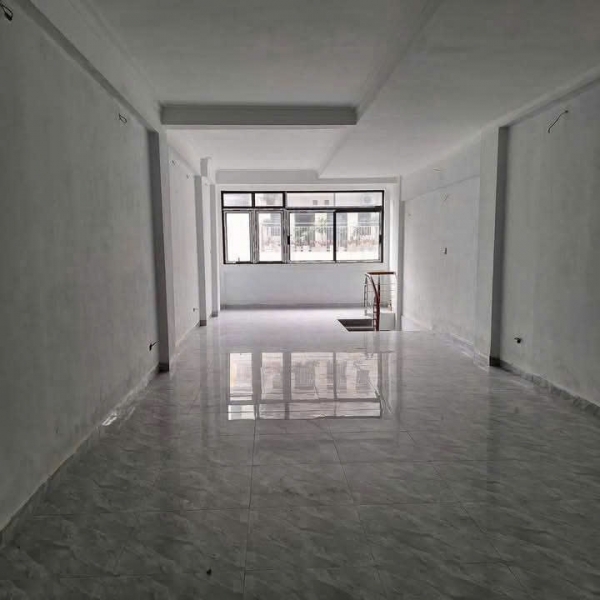 Cho thuê Nhà làm văn phòng Địa chỉ: Phố Đặng Tiến Đông Phường Đống Đa Hà Nội.