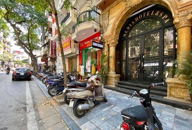 CHO THUÊ NHÀ MẶT ĐƯỜNG NGÕ TRẠM – HÀNG BÔNG – HOÀN KIẾM
