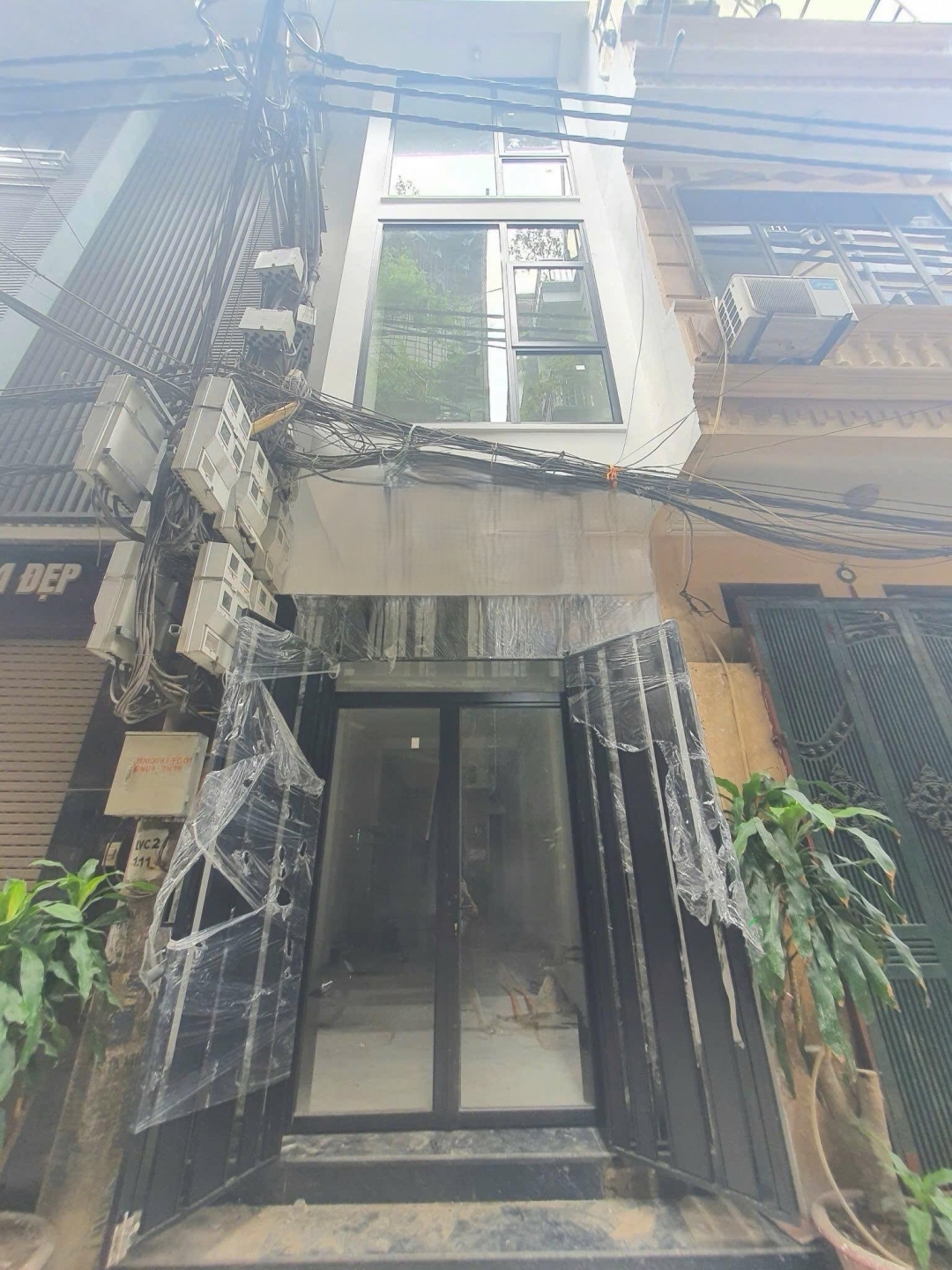 Cho thuê nhà Mặt ngõ ô tô Phúc Tân Hoàn Kiếm 79m2 x 4 tầng mặt tiền 4.5m 21 Triệu/tháng
