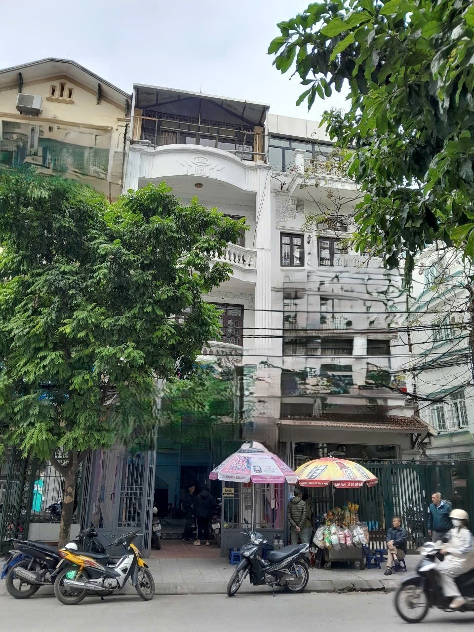 Cho thuê nhà Mặt Phố Lạc Trung 90m2 x 4 tầng Mặt tiền 5.3 m 8PN 32 Triệu