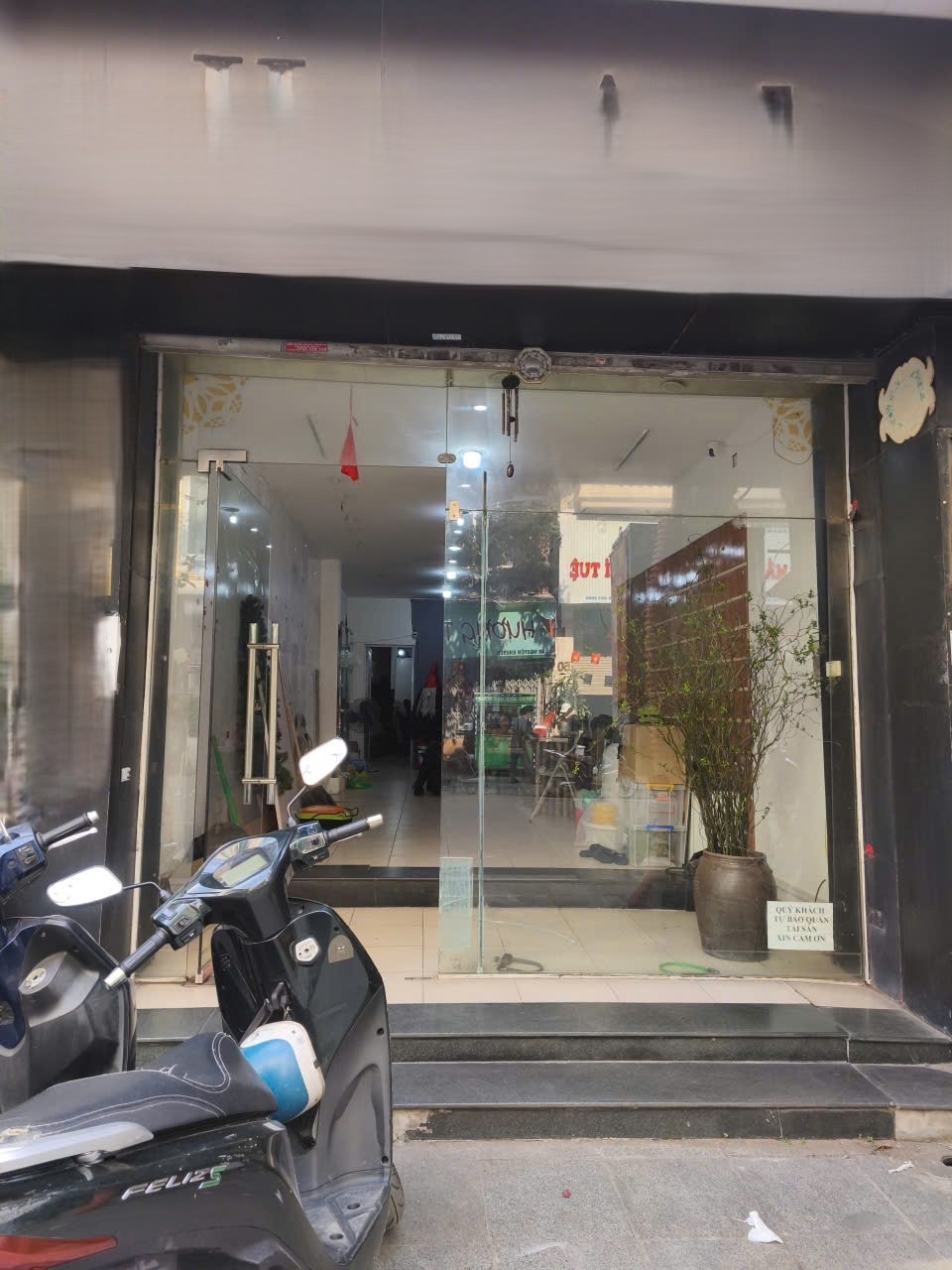 Cho thuê nhà mặt phố Nguyễn Khuyến. 75m² mặt tiền 4m KD Thời trang mô hình sạch