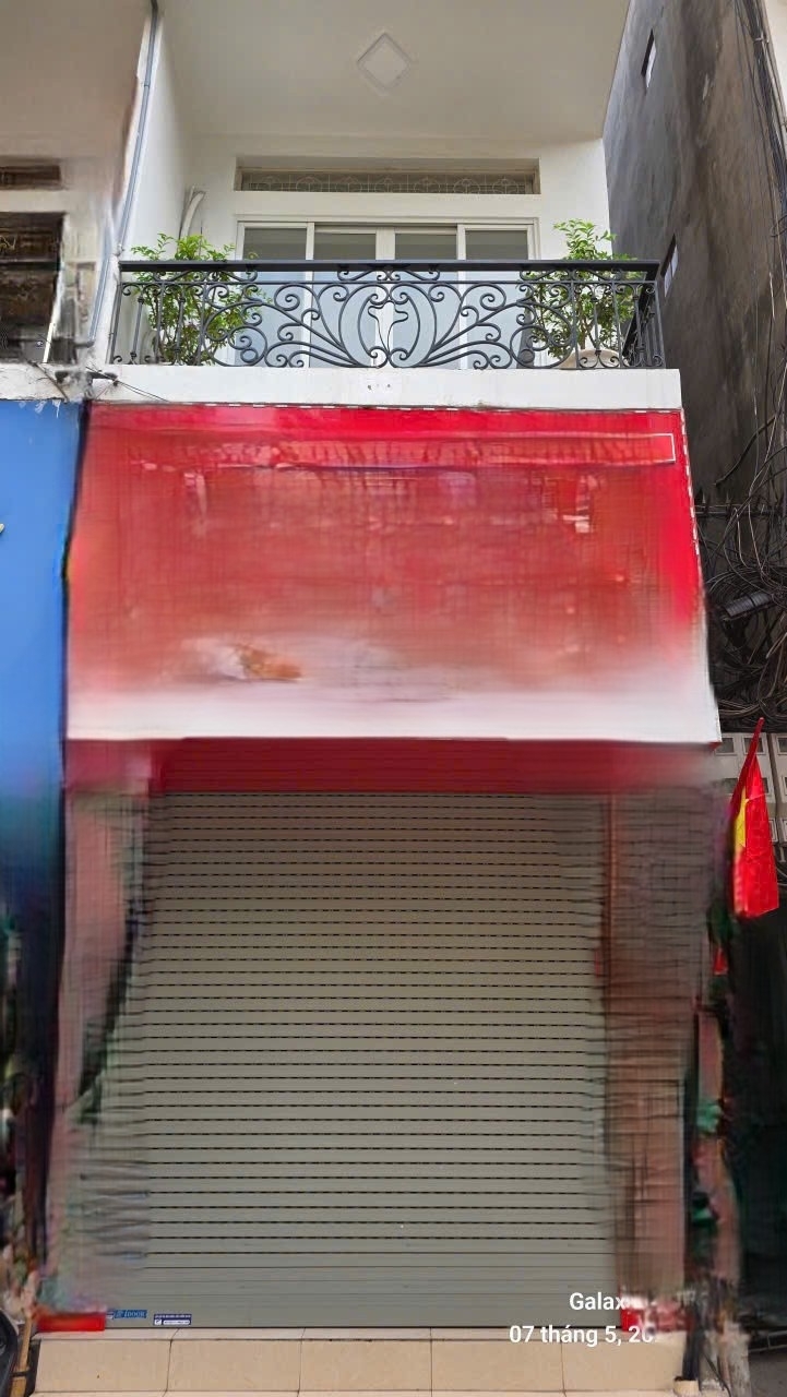 Cho thuê nhà Mặt Phố Nguyễn Trường Tộ 4 tầng x 30m2 3 PN 35 Triệu KD Cà Phê Spa...