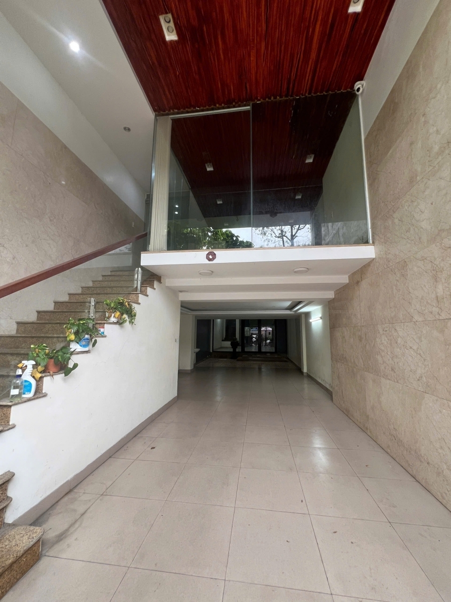 cho thuê nhà mặt tiền đường 30/4 hải châu đà nẵng 3  tầng diện tích 160m2