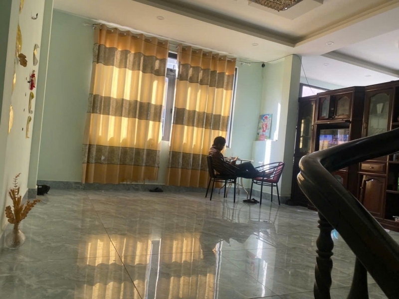 Cho thuê nhà mặt tiền đường Mạc Đĩnh Chi. P 4 tp đà lat