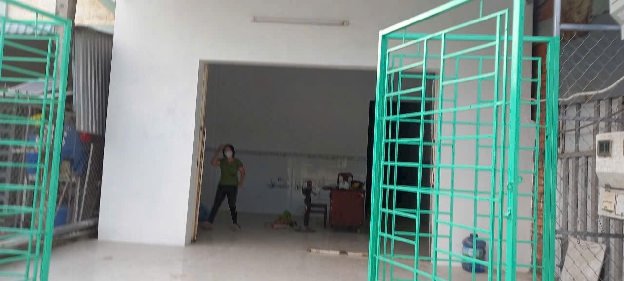 CHO THUÊ NHÀ MẶT TIỀN ĐƯỜNG PHAN VĂN ĐÁNG P.9 VĨNH LONG - MỚI XÂY 100% ĐỦ NỘI THẤT GIÁ 5.5