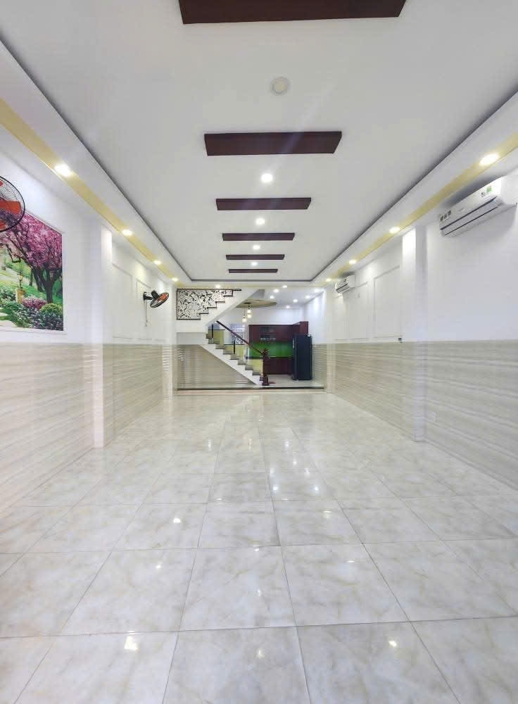 CHO THUÊ NHÀ MẶT TIỀN KINH DOANH HÀ QUANG 2 VCN PHƯỚC HẢI TP NHA TRANG