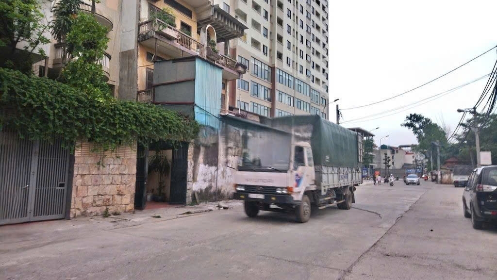Cho thuê nhà MBKD Phố Thịnh Liệt 4 tầng x 110m2 8 ngủ 25 Triệu VP siêu thị phòng khám