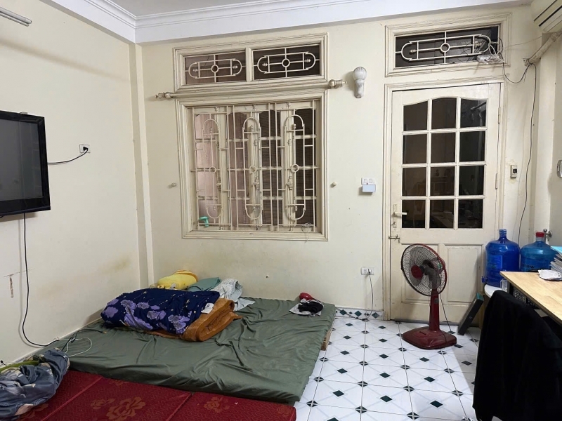 Cho thuê nhà ngõ 160 Hồng Mai 5 tầng x 40m2 3PN to 11 Triệu Full đồ vào ngay