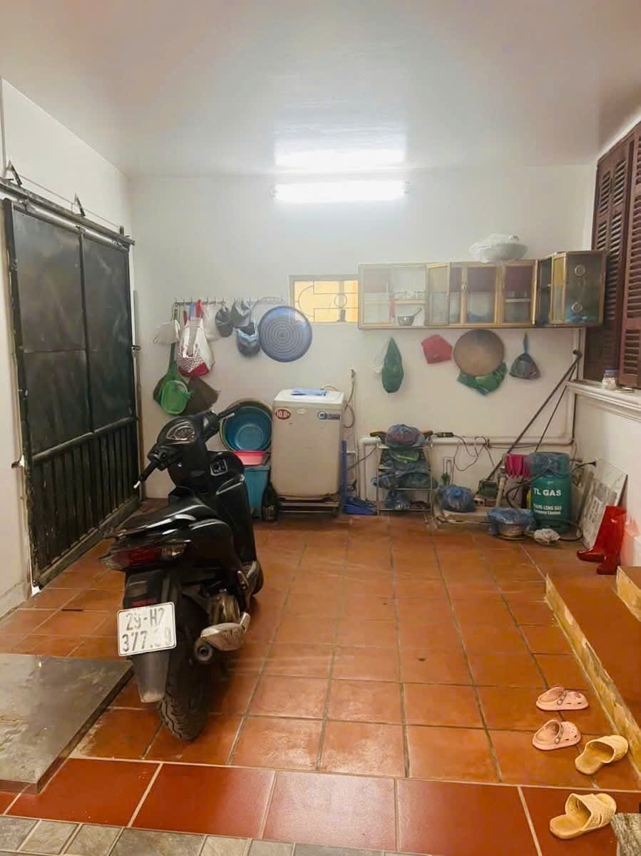 Cho thuê nhà ngõ 174 Tam Trinh 75m2 2 tầng 2 ngủ 7 Triệu ở gđ kho nhóm ngoan