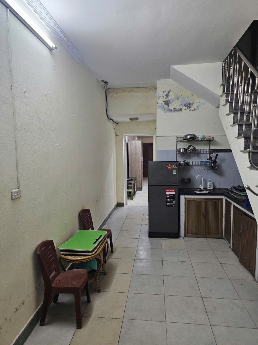 Cho thuê nhà ngõ 35 Nguyễn An Ninh 60m² x 15 tầng gồm 1 phòng ngủ 1 vệ sinh 6.5 triệu