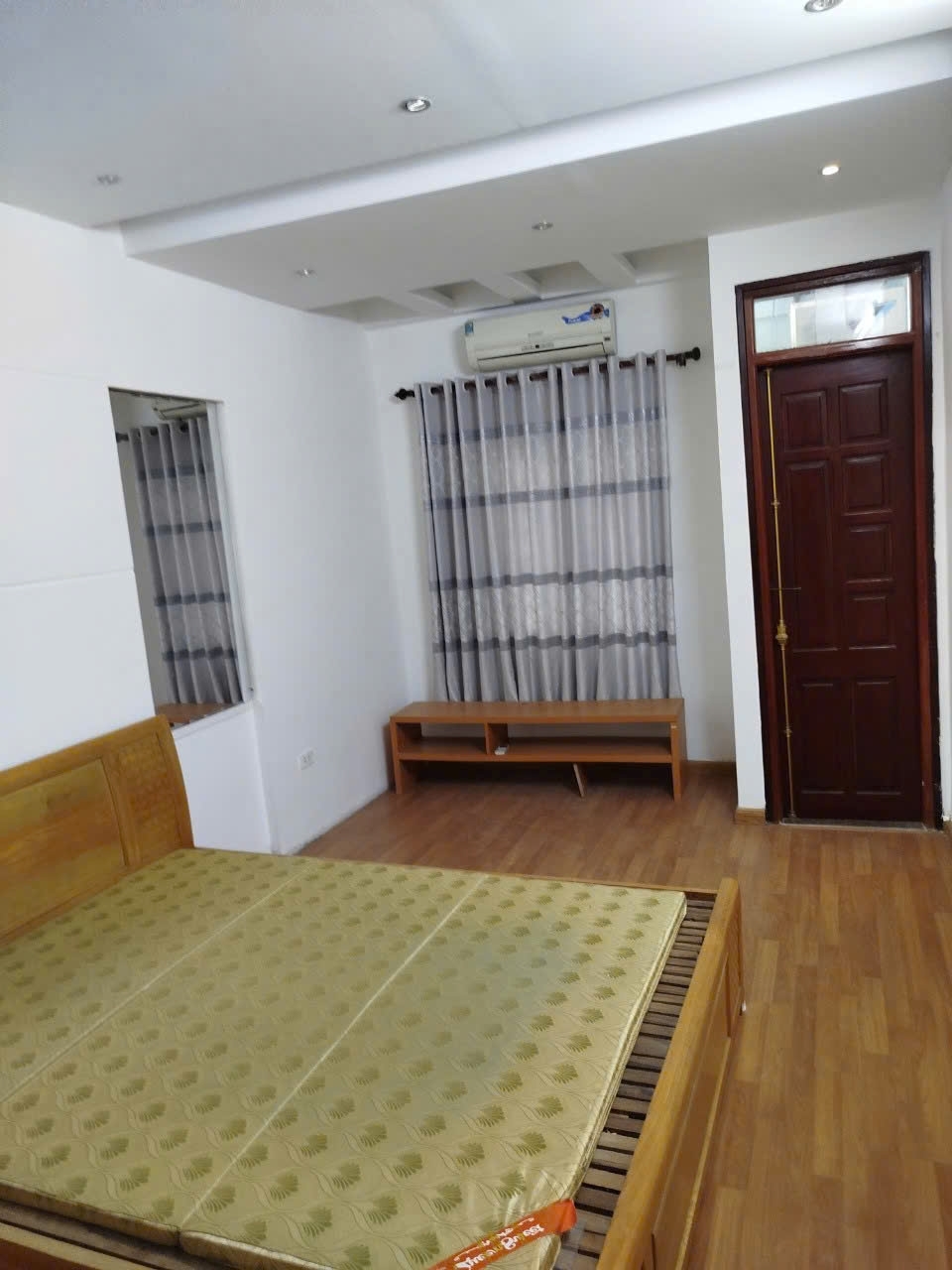 Cho thuê nhà ngõ 86 Giáp Nhị 32m x 5 tầng x 3 ngủ x 4 vs Giá 10 triệu