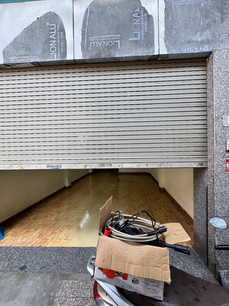 Cho thuê nhà ngõ 90 Đại Từ 40m2 x 4.5 tầng 3PN 4 vệ sinh 11 Triệu