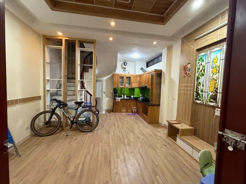 Cho thuê nhà ngõ 93 Giáp Nhị 5 tầng x 33m2 3 ngủ 10 Triệu/tháng
