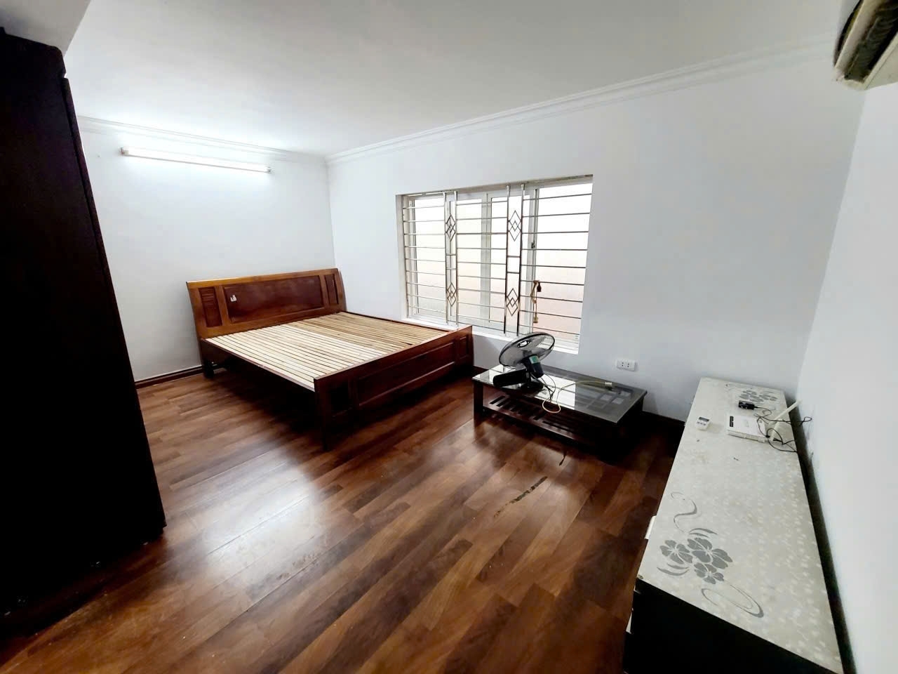 Cho thuê nhà ngõ Bạch Mai 3 tầng x 30m2 MT 5.5m KD văn phòng online ở nhóm