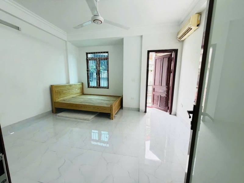 Cho thuê nhà ngõ Giải Phóng 35m² x 3 tầng 2PN 3 WC 9 triệu