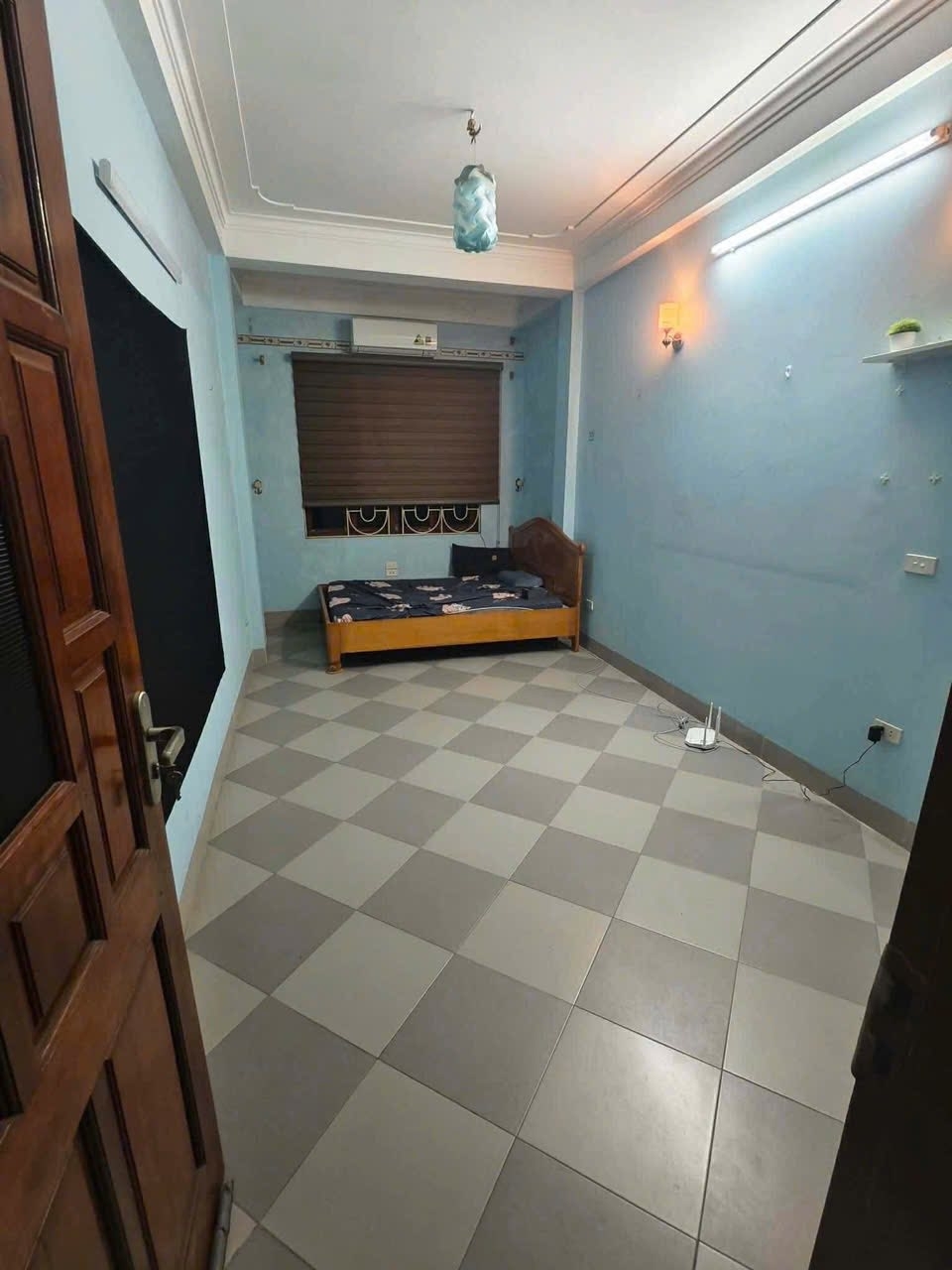 Cho thuê nhà ngõ Minh Khai 50 m2*4 tầng làm Vp cty kết hợp ở gđ nhóm -Giá 15 triệu