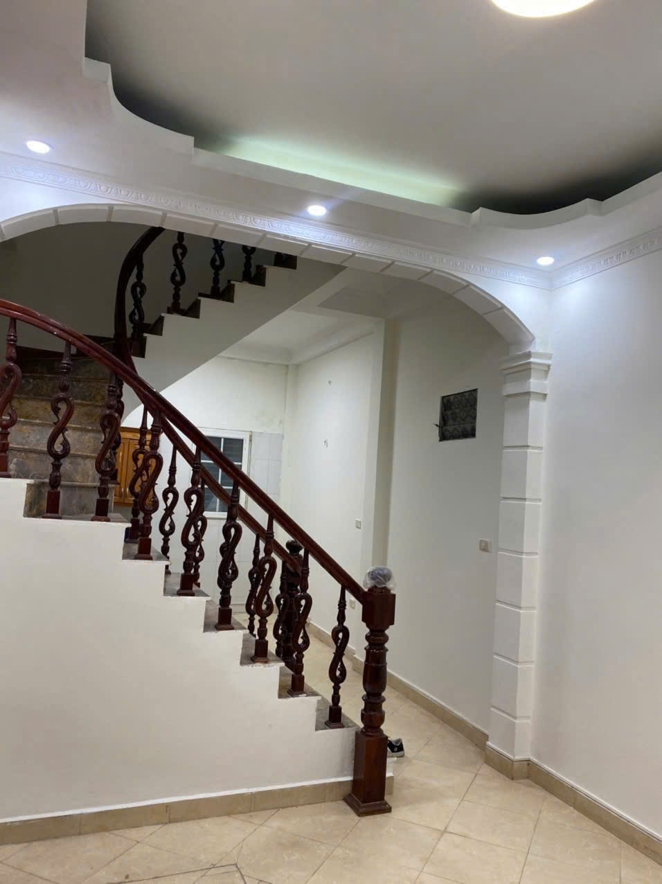 Cho thuê nhà ngõ Ngọc Khánh 50m² x 4 tầng 4PN 3WC 15 triệu