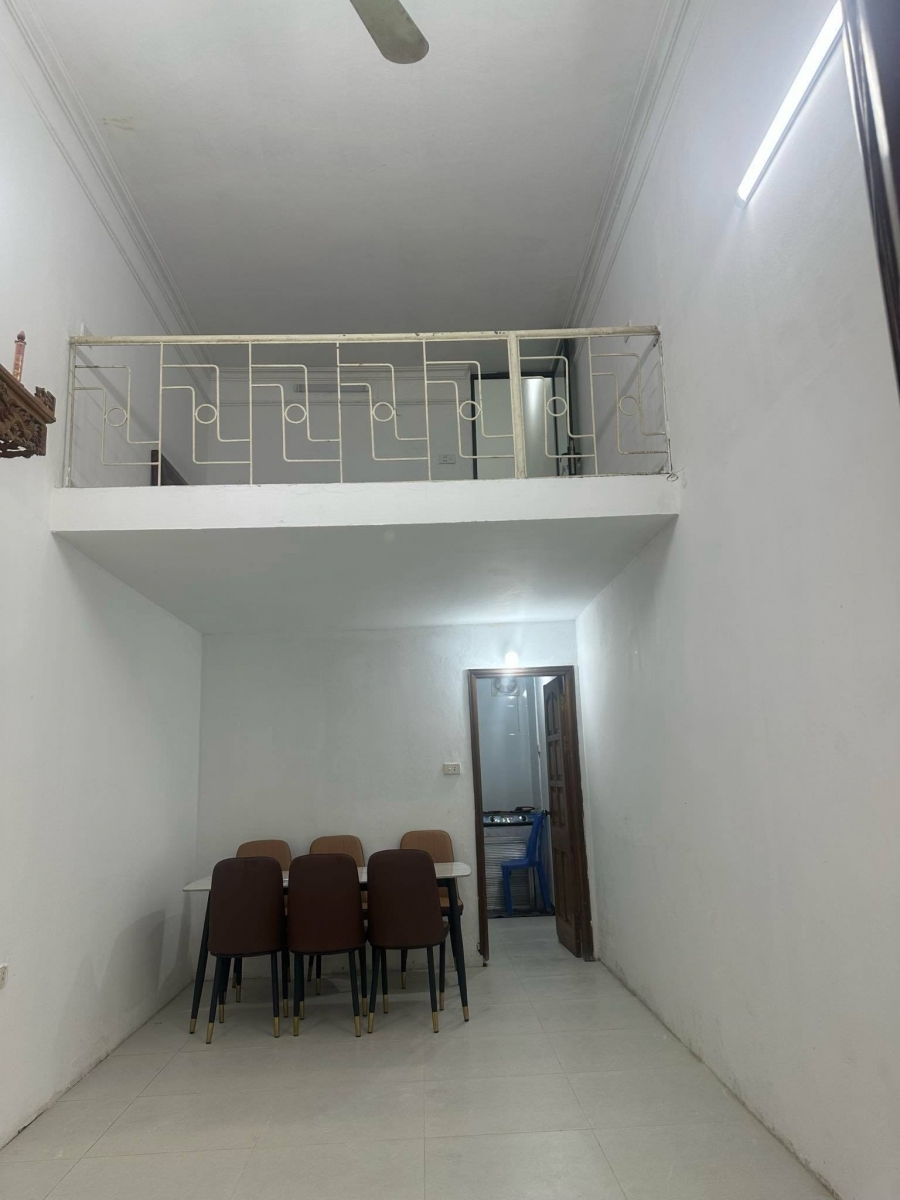 Cho thuê nhà ngõ Nhân Hoà - Thanh Xuân - Giá 7 triệu ctl 2.5 tầng x 30m2
