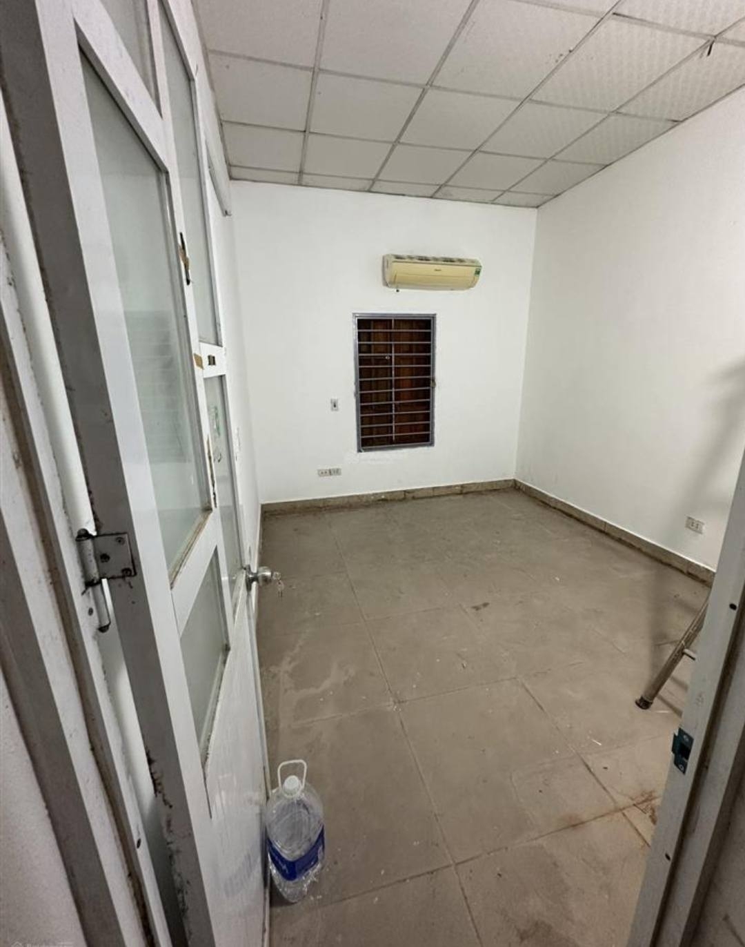 Cho thuê nhà ngõ ô tô 192 Phố Lê Trọng Tấn 70m2 x 2 tầng 3 ngủ 8 Triệu KD VP ở