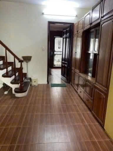 Cho thuê nhà  Ngõ ô tô 63 Thái Thịnh 65m² x 4 tầng 4 phòng ngủ 3 vệ sinh 19 Triệu/th