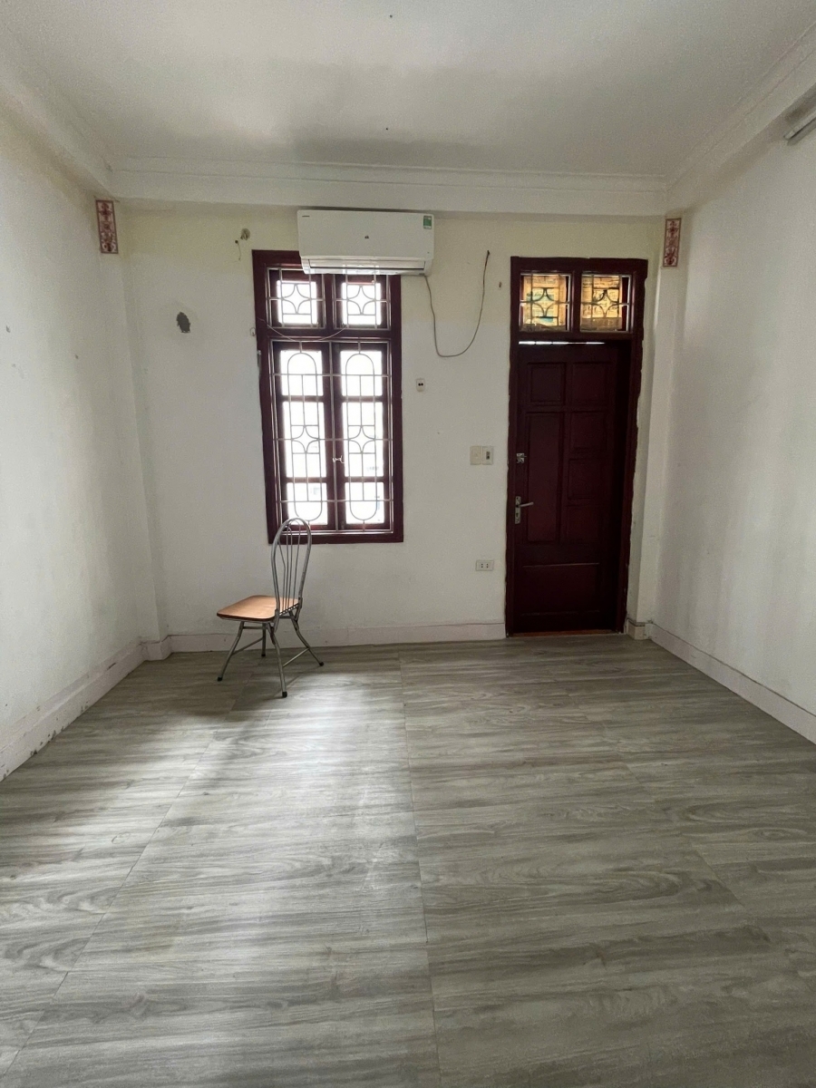 Cho thuê nhà ngõ Tân Lạc Hai Bà Trưng 4 tầng x 40m2 4 ngủ 12 Triệu
