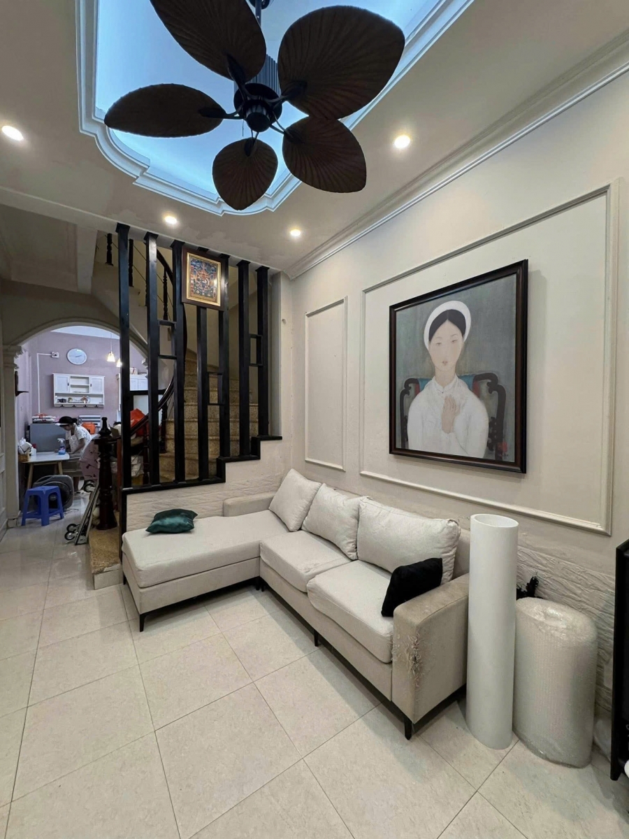 Cho thuê nhà nguyên căn 203 Kim Ngưu 35m2 4 tầng 4 ngủ 3 WC 12 Triệu