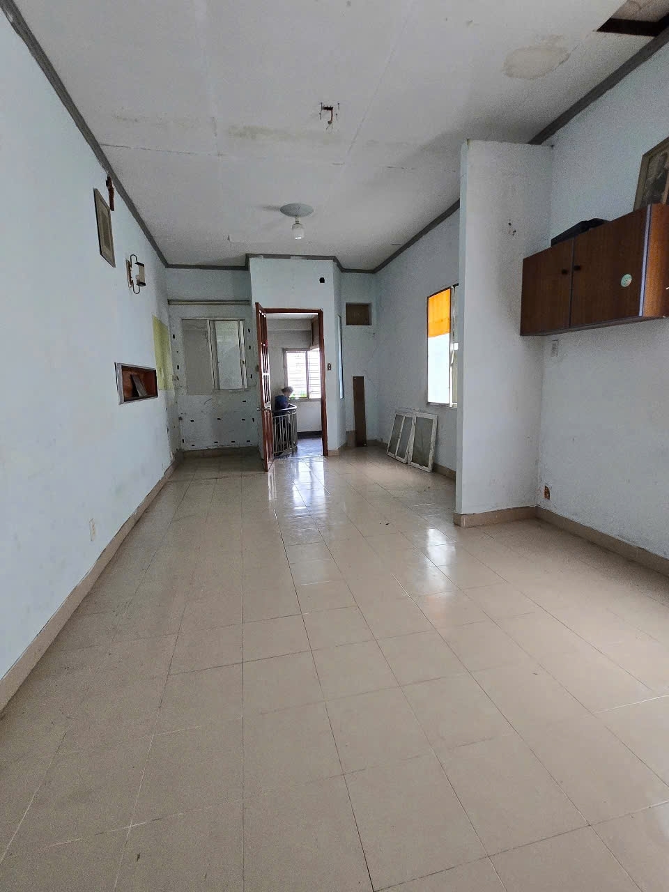 Cho thuê nhà nguyên căn hoặc mặt tiền kinh doanh – Đường Tô Hiến Thành Quận 10