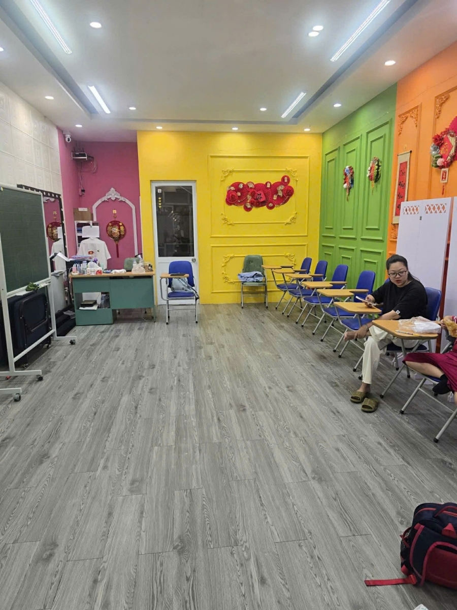 CHO THUÊ NHÀ NGUYÊN CĂN MẶT ĐƯỜNG HẠ LÝ – HỒNG BÀNG HẢI PHÒNG