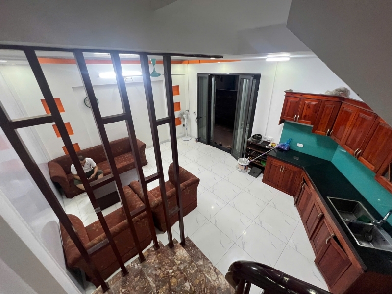 Cho thuê nhà nguyên căn – ngõ 114 Thanh Lân 35m² x 4 tầng 3PN 3 WC 9 Triệu