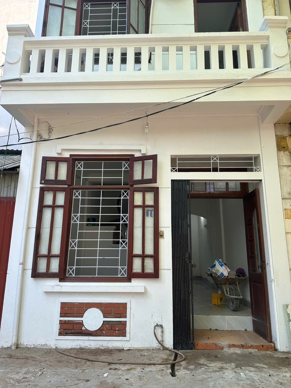 Cho thuê nhà nguyên căn – ngõ 147 Tân Mai 35m² x 3 tầng 3 PN 2 wc 9 Triệu