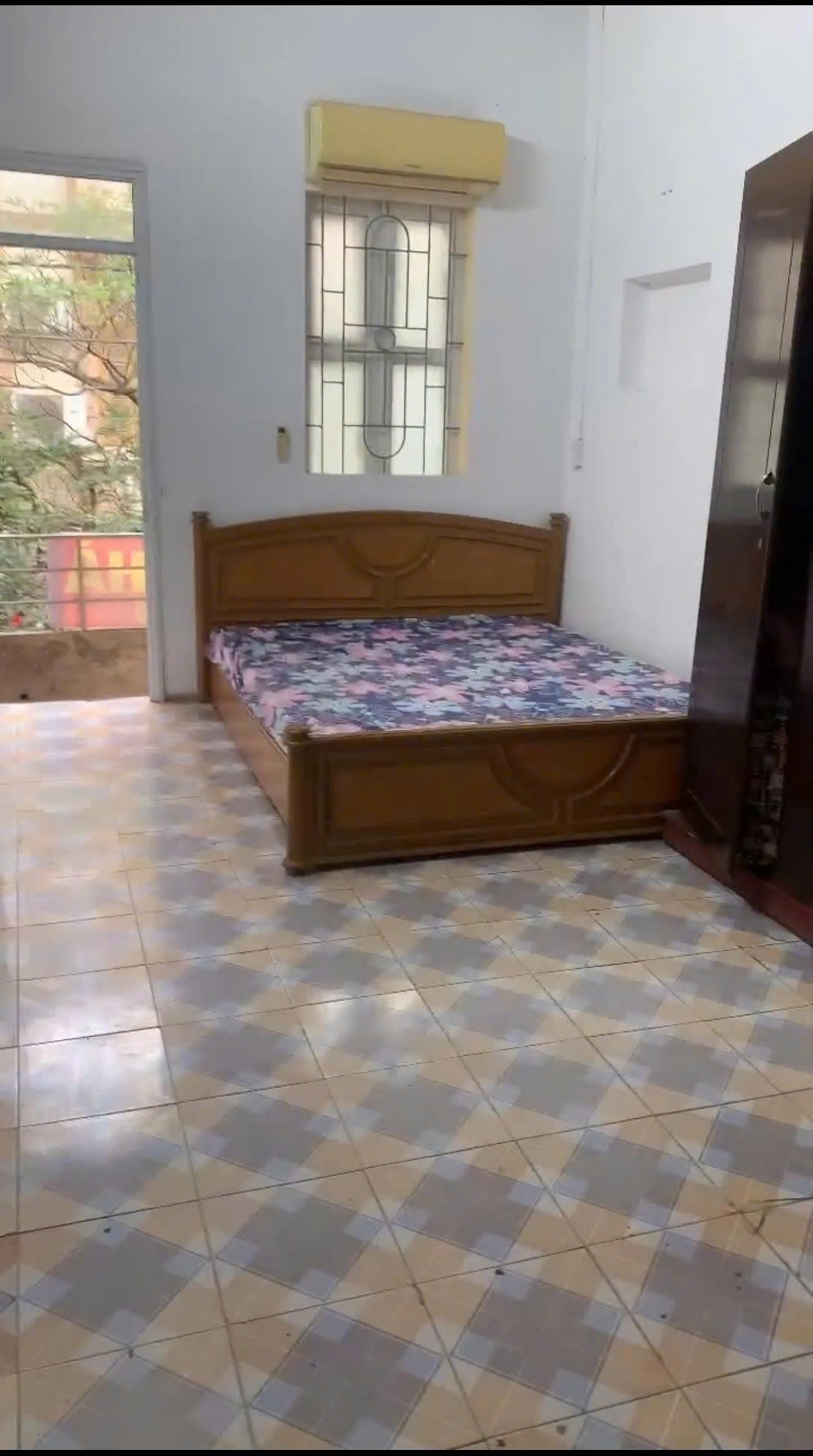 Cho thuê nhà nguyên căn ngõ 147 Tân Mai 40m² x 2 tầng 2PN 2 WC 8 Triệu