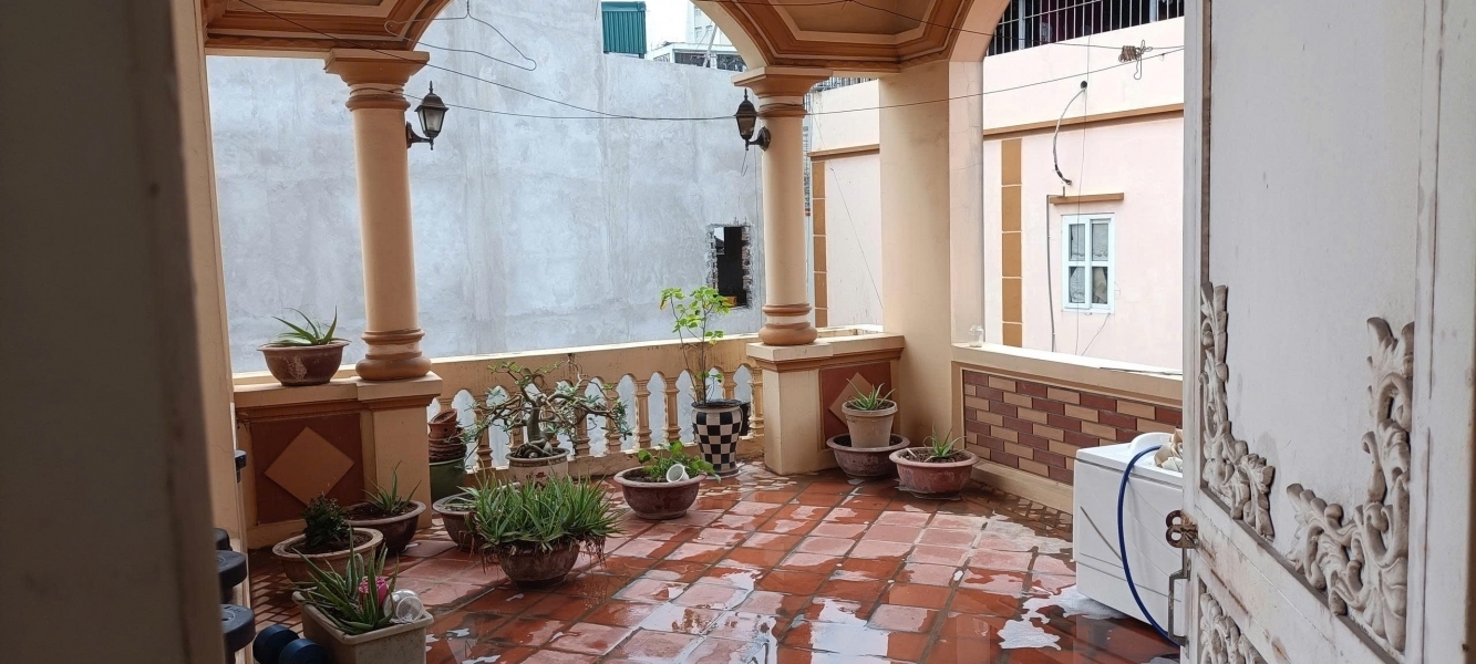 Cho thuê nhà nguyên căn ngõ 186 Trần Duy Hưng 50m² x 4 tầng 4PN 3WC 16.5 triệu