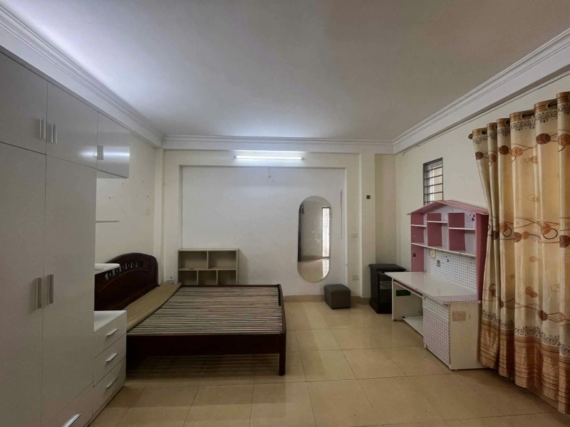 Cho thuê nhà nguyên căn ngõ 218 Hoàng Mai 33m² x 5 tầng 3PN 4WC 11 Triệu