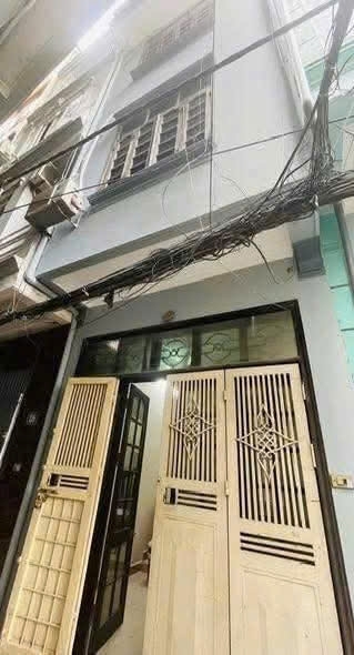 Cho thuê nhà nguyên căn ngõ 358 Bùi Xương Trạch 40m2 x4 tầng4 ngủ.3 wc 12 Triệu