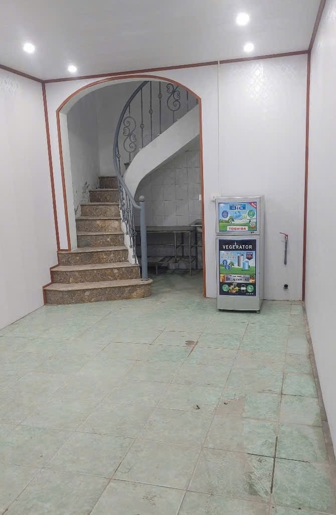 Cho thuê nhà nguyên căn ngõ An Sơn 3 tầng 7.5 triệu