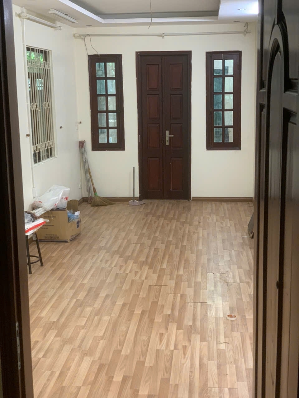 Cho thuê nhà nguyên căn Phố Nguyễn Chí Thanh 60m2 x 5.5 tầng 6PN 4 WC 25 Triệu