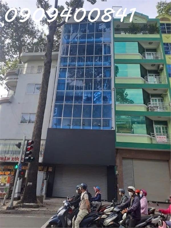 Cho thuê nhà phố 6 tầng ( thang máy ) đường Nguyễn Trãi Quận 5 DT 72m2 90tr/tháng