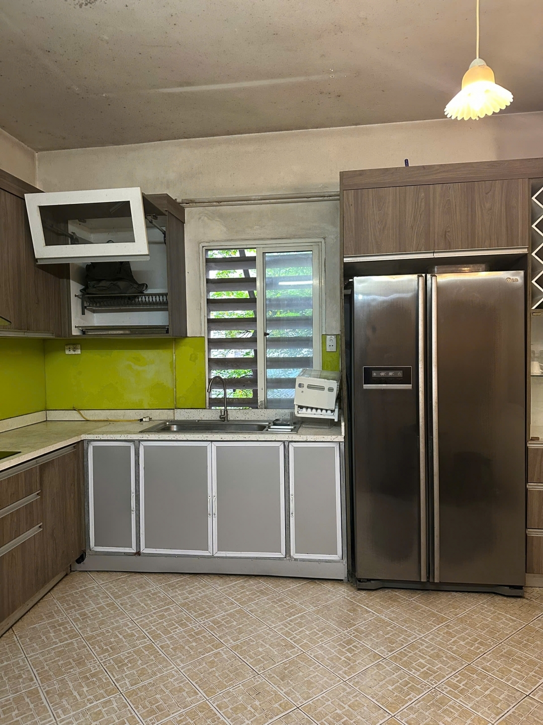 Cho thuê nhà Phố Yên Lạc 5 tầng x 50m2 5 ngủ 18 Triệu làm VP KD online ở gia đình