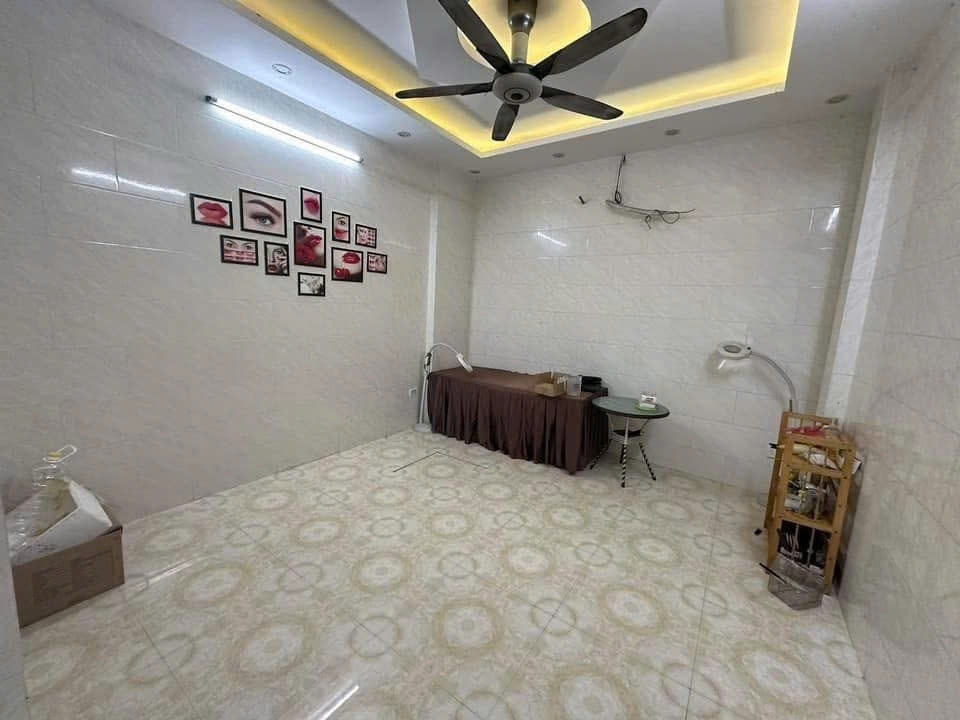 Cho thuê nhà Phố Yên Sở 3.5 tầng x 58m2 3 PN 12 Triệu KD kết hợp ở lại