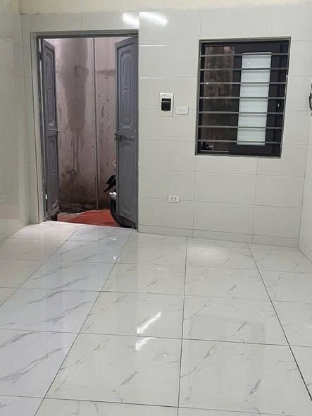 Cho thuê nhà riêng tại Ngõ 604 Ngọc Thuỵ