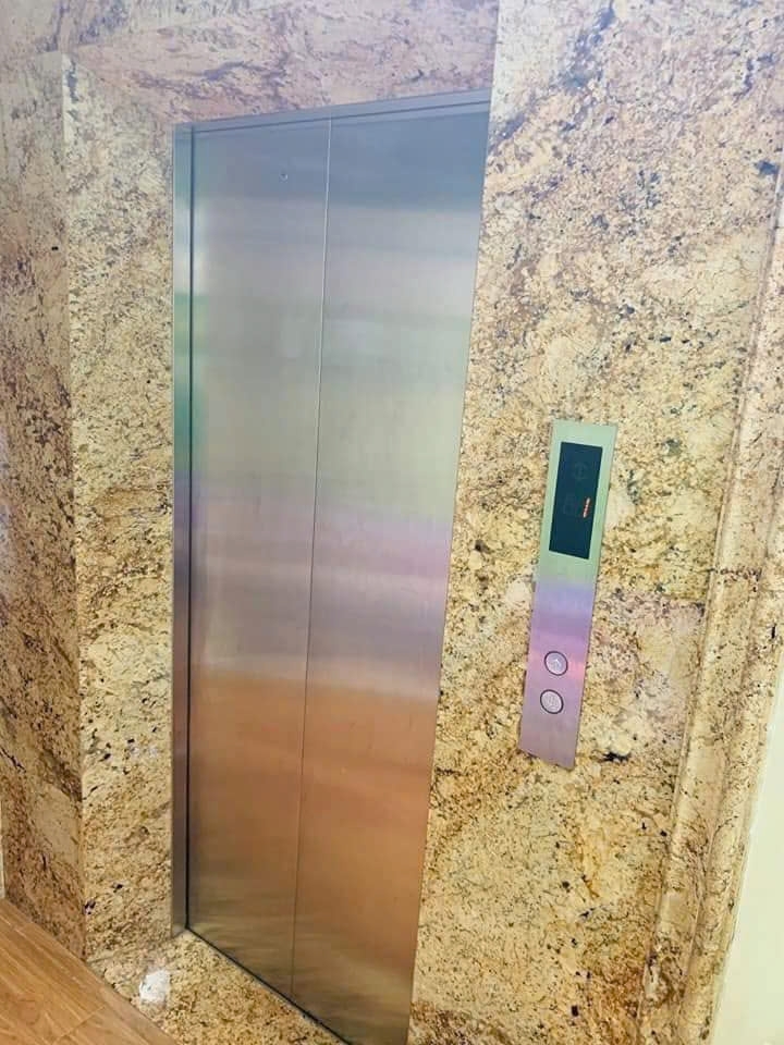 Cho thuê nhà Thang máy PCCC Vỉa hè 186m2- 6T P. Hàng Da_117 Tr