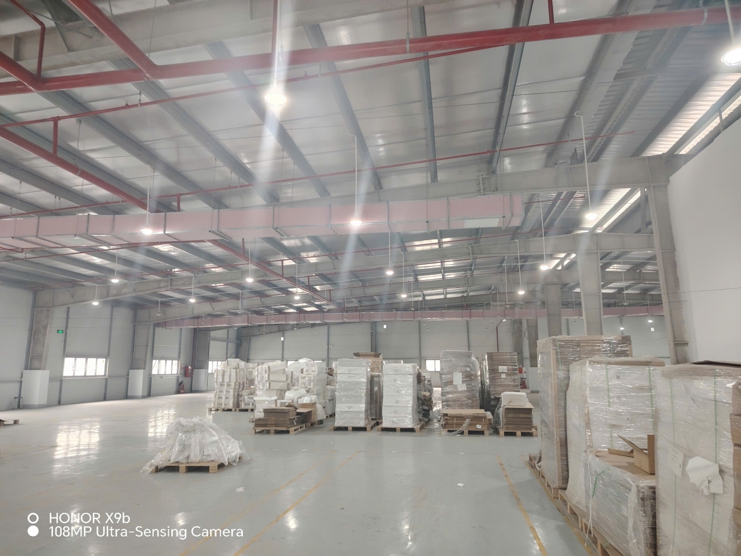 CHO THUÊ NHÀ XƯỞNG 4000 m KCN TẠI Đại đồng BẮC NINH.- Diện tích xưởng : 2000 m * 2 tầng - Diện